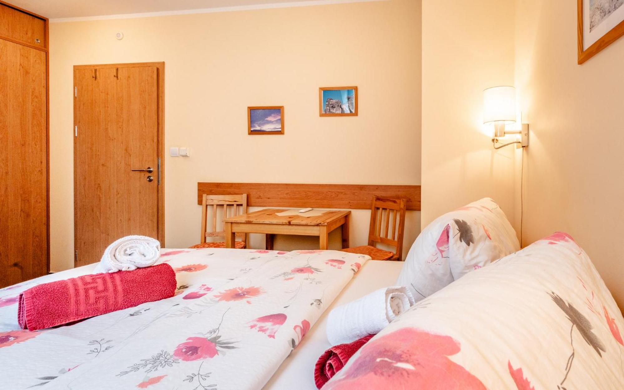 Pension Ctyrlistek Tisá Exteriör bild